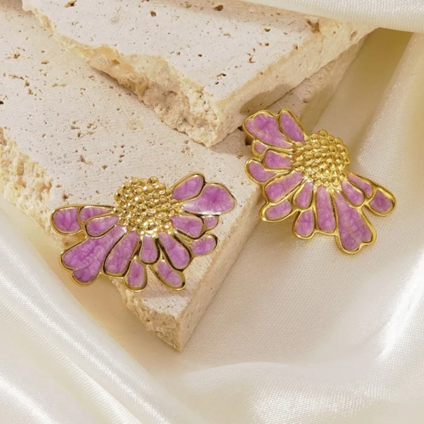 Aretes de Margarita Morado