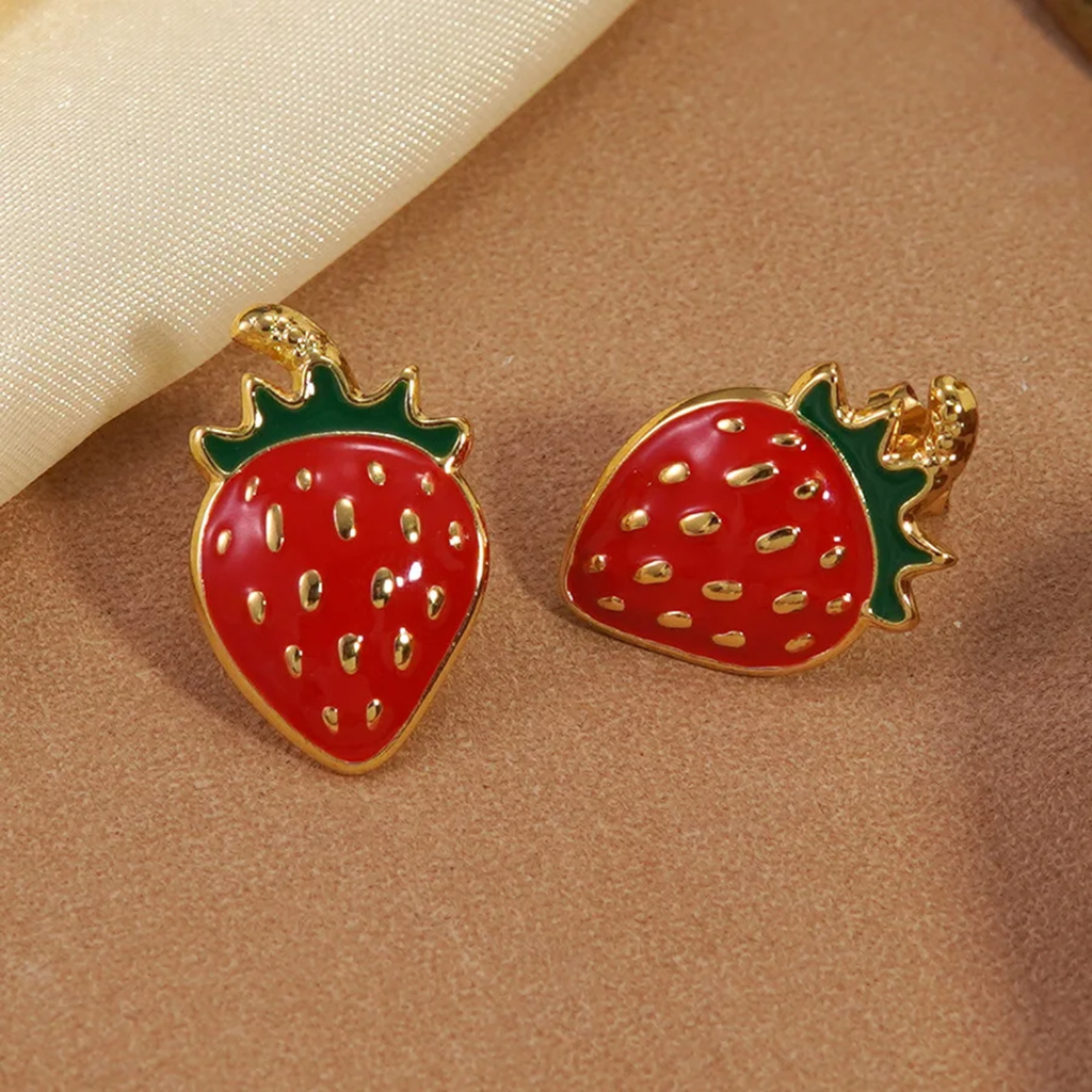 Aretes Fresa con Hojas Verdes