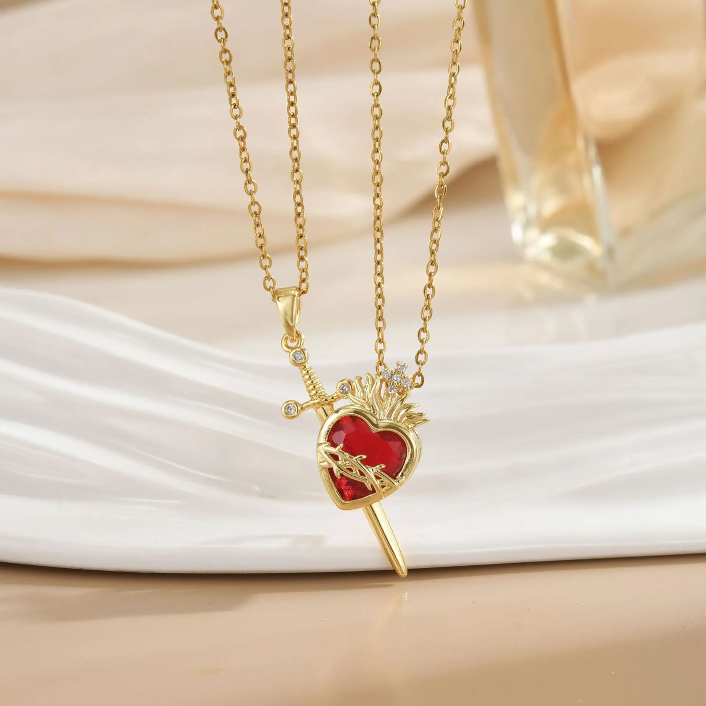 Cadena Dúo Corazón y Espada Rojo