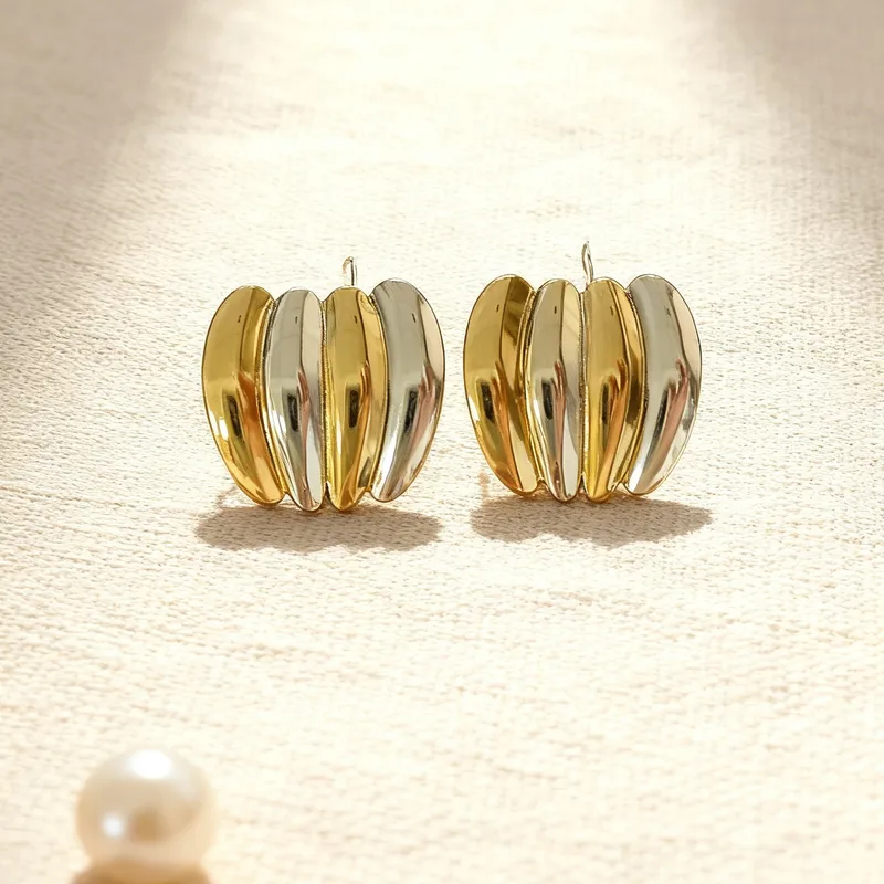 Aretes Media Luna Acanalada Bicolor