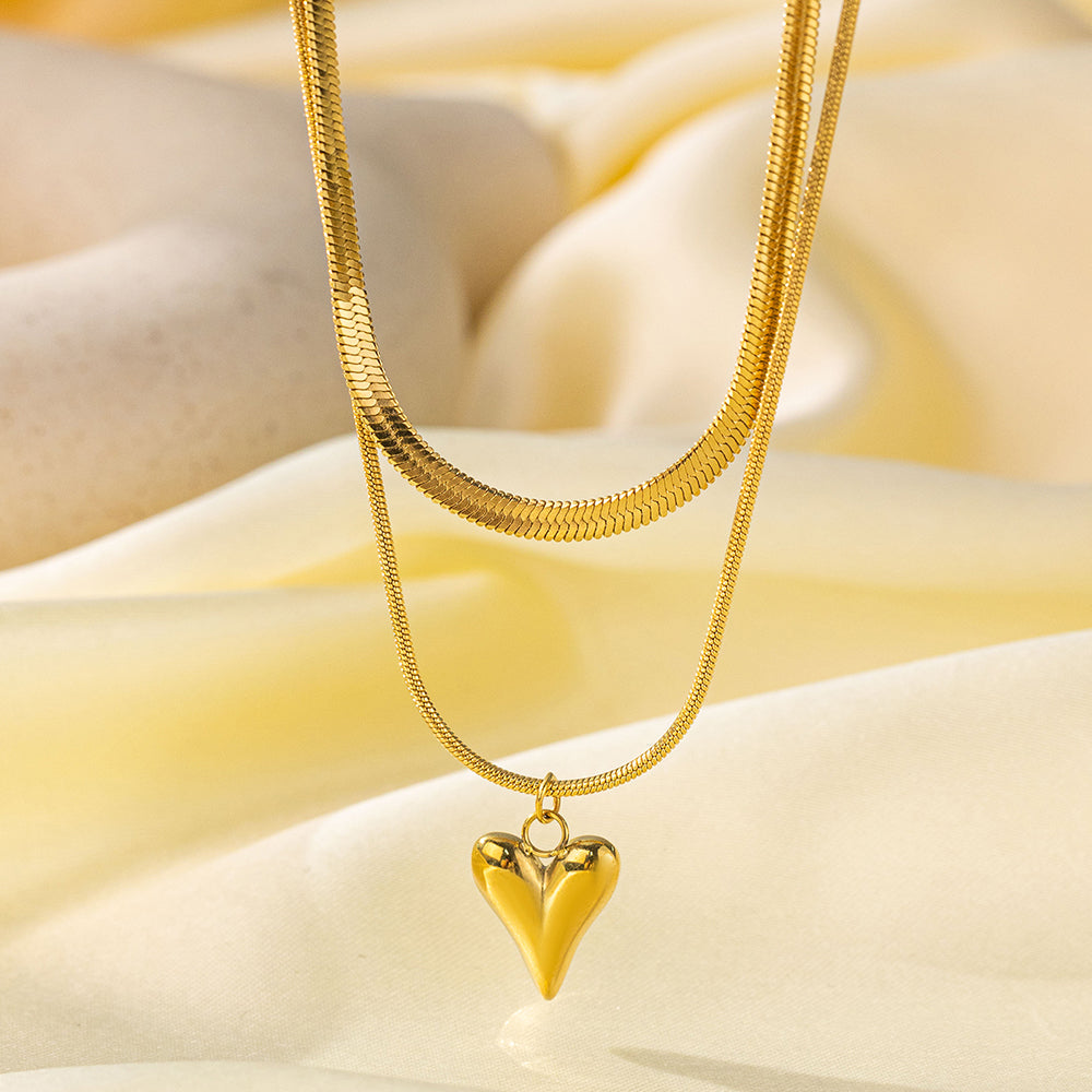 Cadena Doble Herringbone con Corazón Dorada
