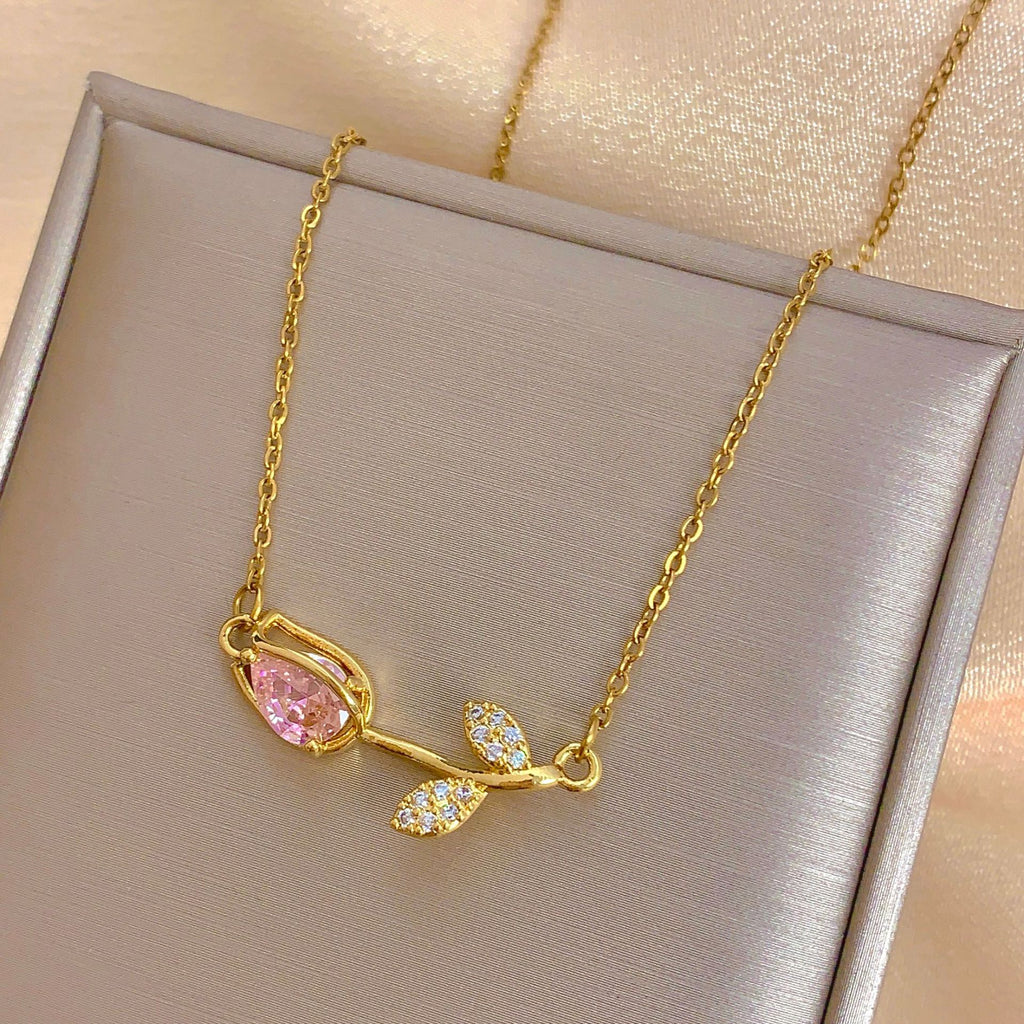 Cadena Tulipán Rosado con Cristal Dorada