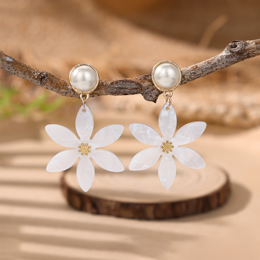 Aretes Flor Acrílico Blanco