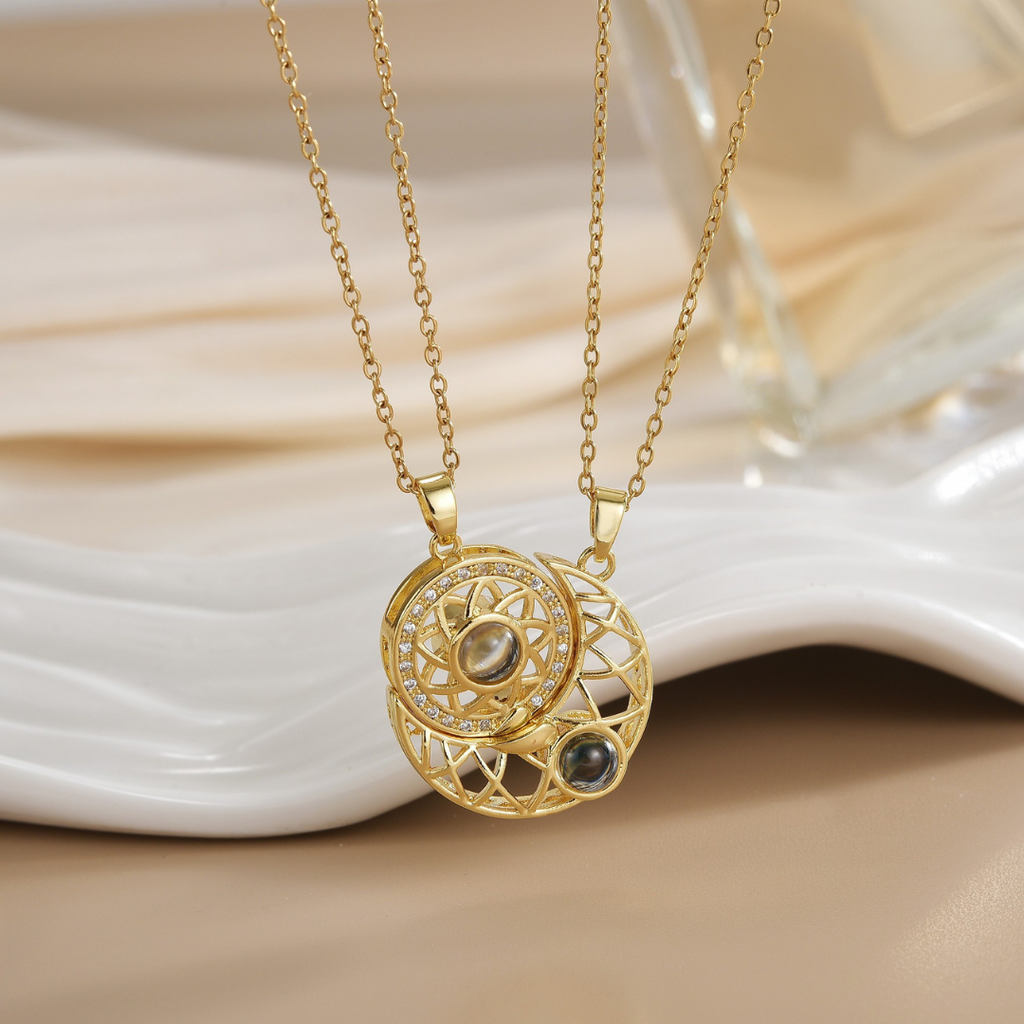 Cadena Dúo de Sol y Luna Redondo Dorado