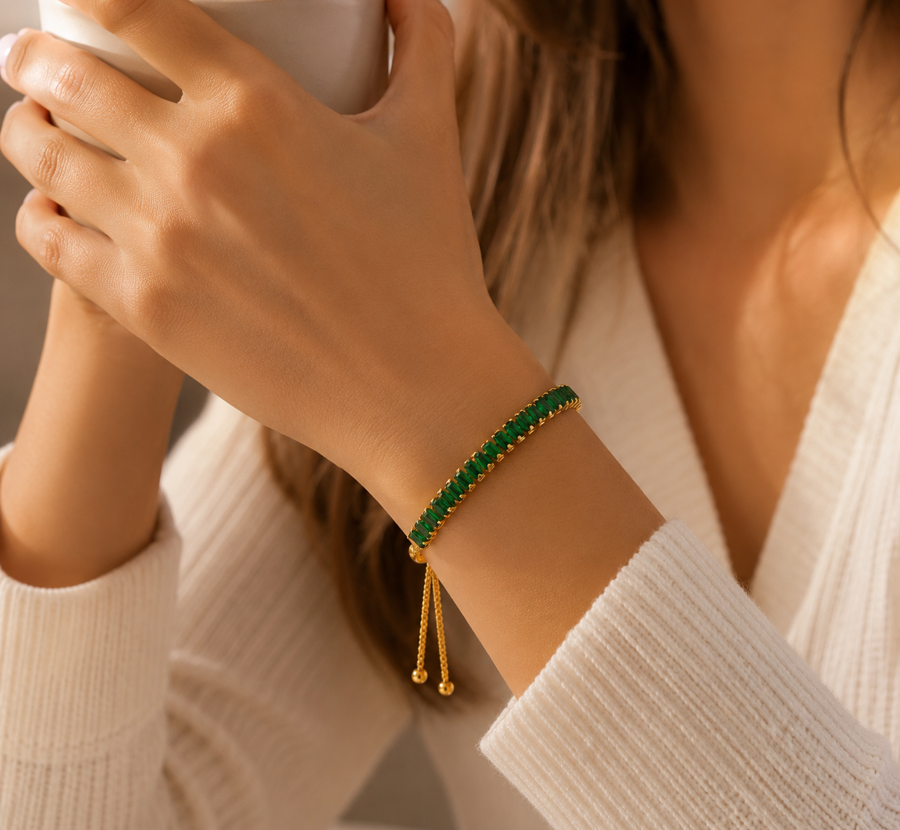 Pulsera dorada verde