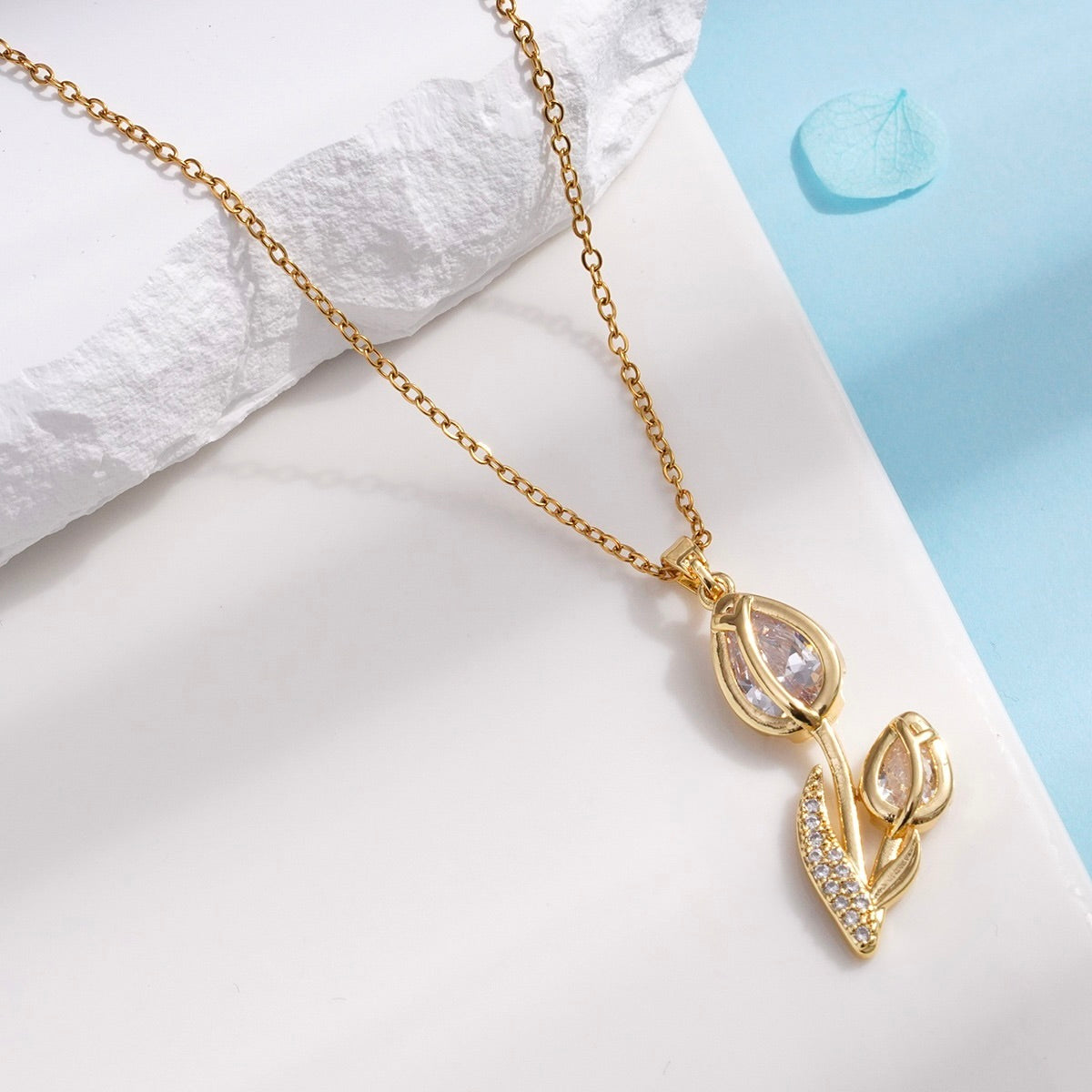 Cadena Tulipán Blanco Dorado