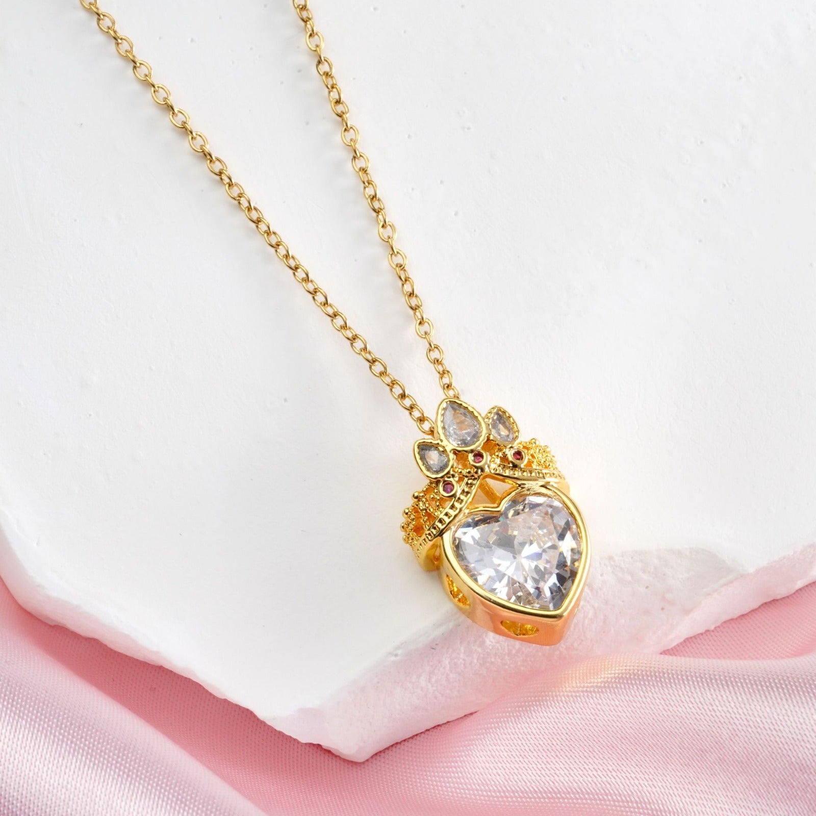 Cadena de corazón piedra blanca