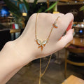 Cadena de Mariposa con Alas de Cristal
