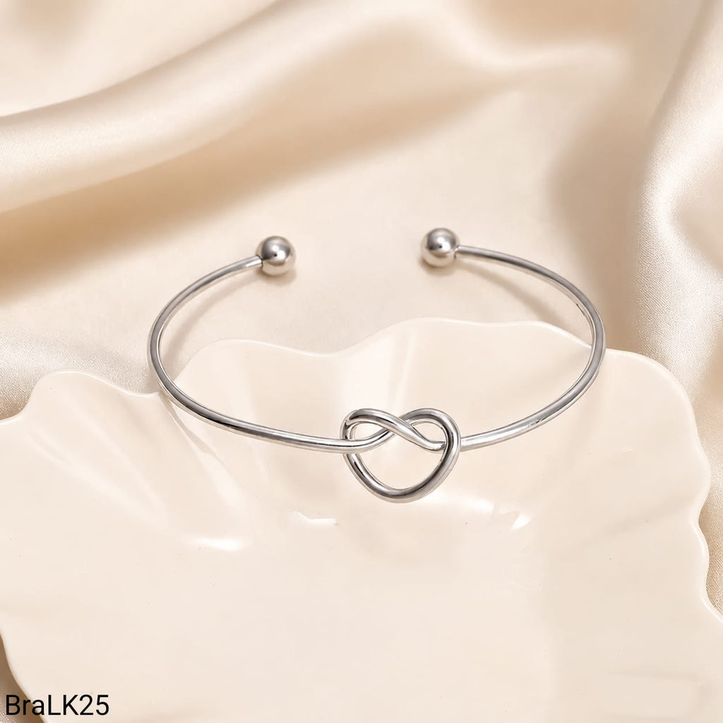 Brazalete Abierto Nudo Corazón Infinito Plateado