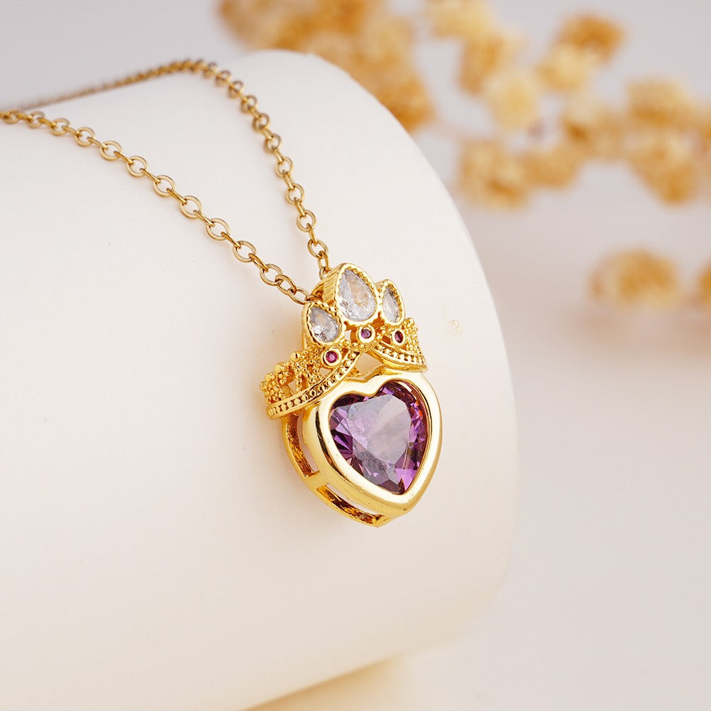 Cadena con corazón corona púrpura