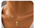 Cadena con inicial M y cruz