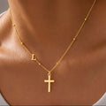 Cadena con inicial L y cruz
