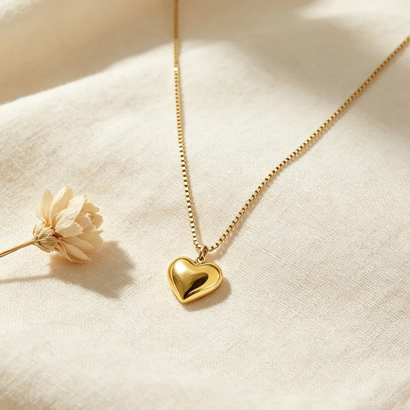 Cadena con dije de corazón abombado