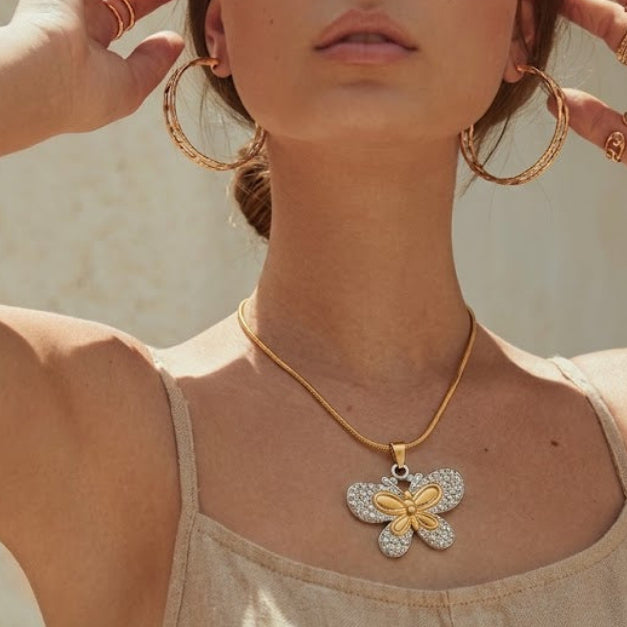 Cadena con mariposa